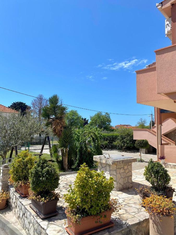 Apartmani Goga Биоград на Мору Екстериор снимка
