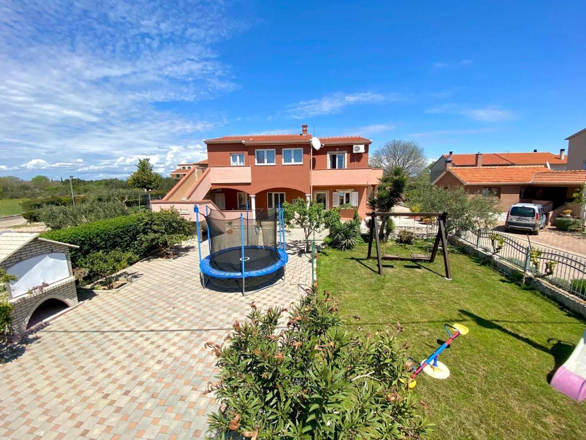 Apartmani Goga Биоград на Мору Екстериор снимка