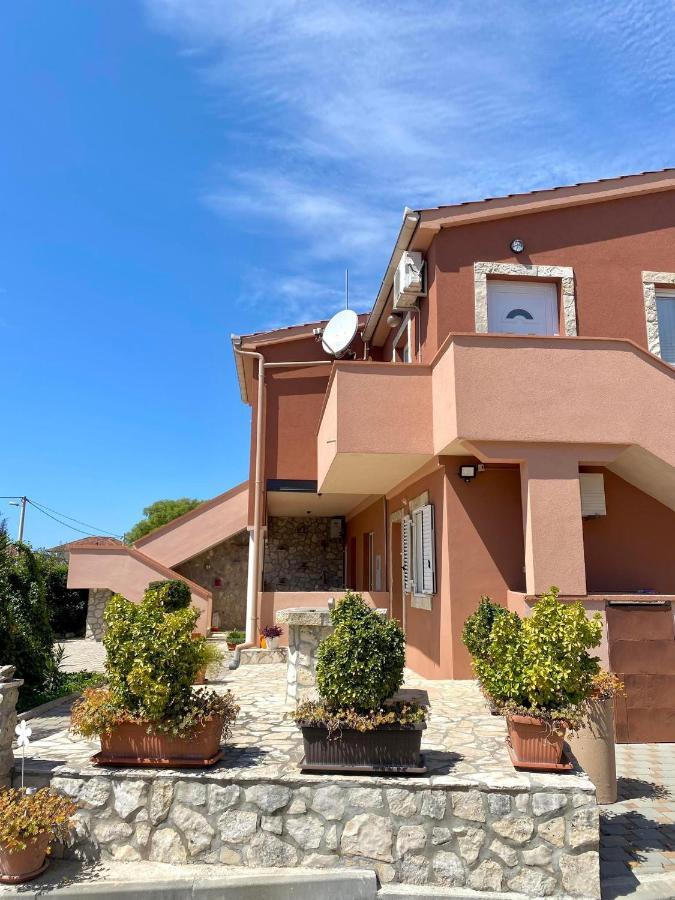 Apartmani Goga Биоград на Мору Екстериор снимка