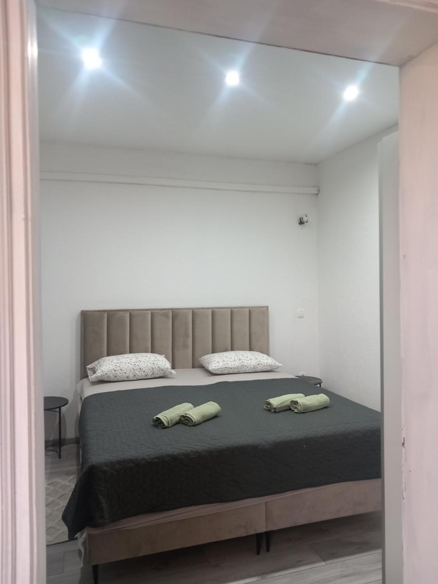 Apartmani Goga Биоград на Мору Екстериор снимка